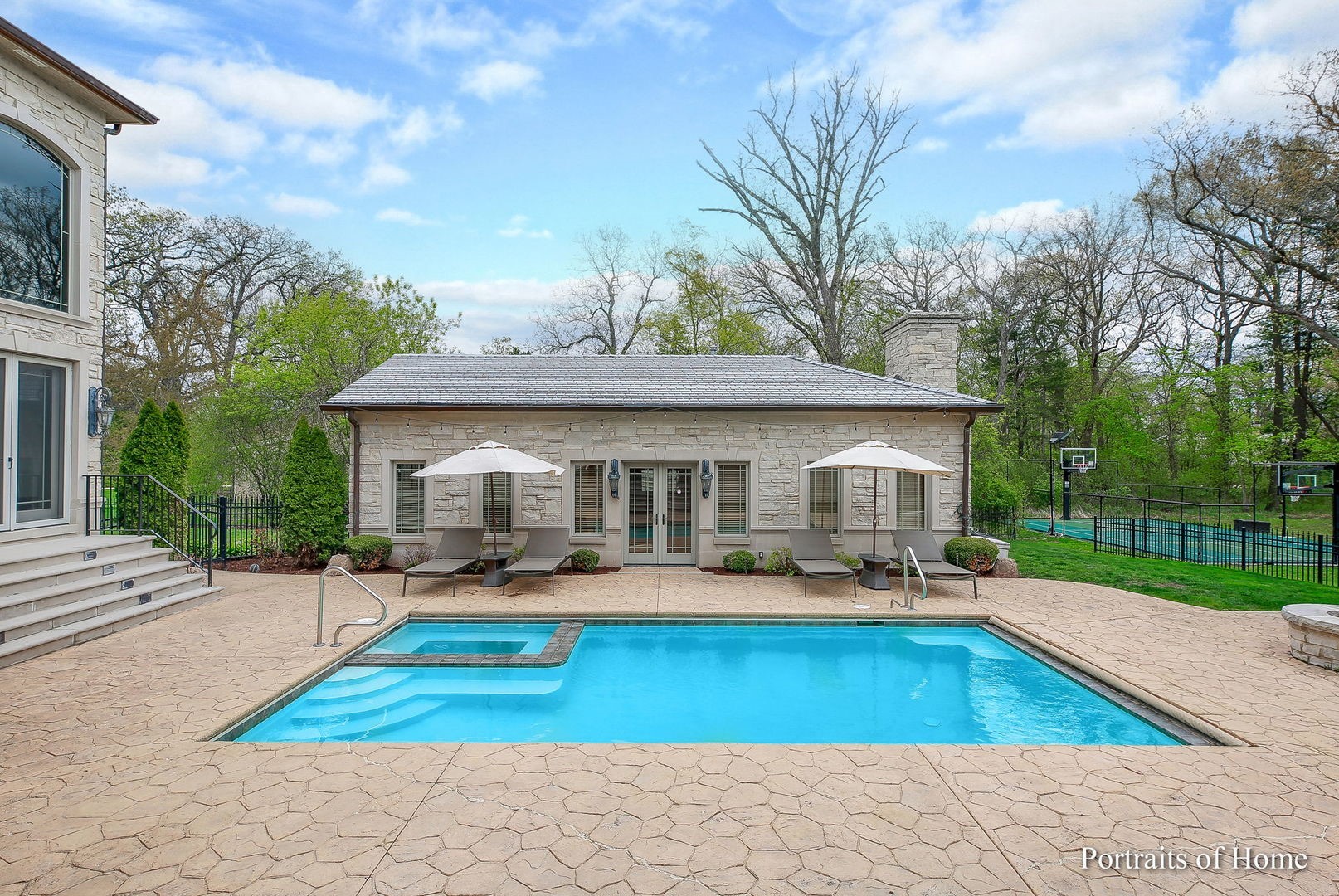 3305 York Road, Oak Brook, IL 60523