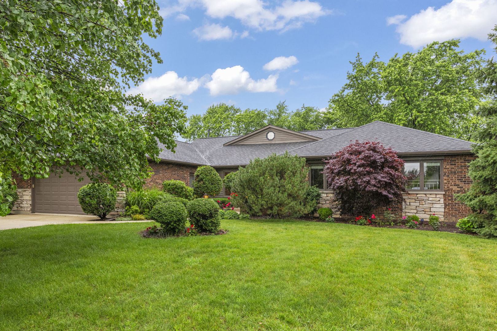608 61st Street, Lisle, IL 60532