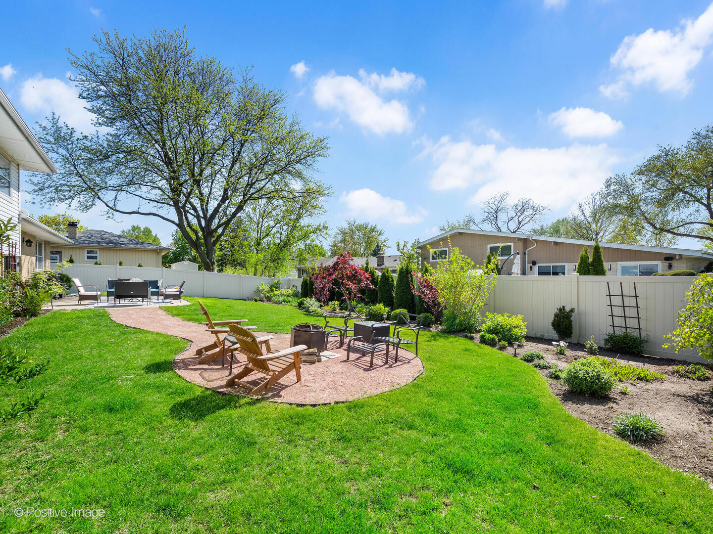 7102 Walden Lane, Darien, IL 60561