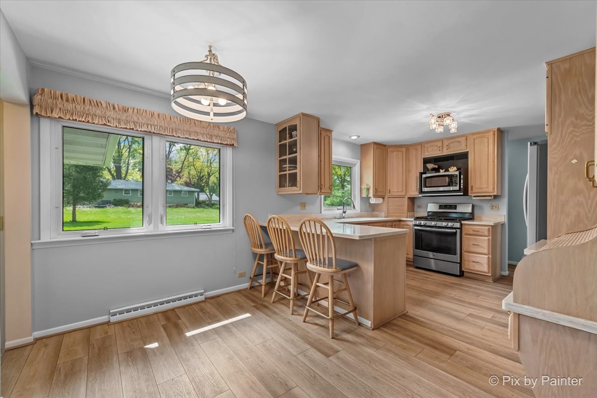 425 summit Street, Algonquin, IL 60102