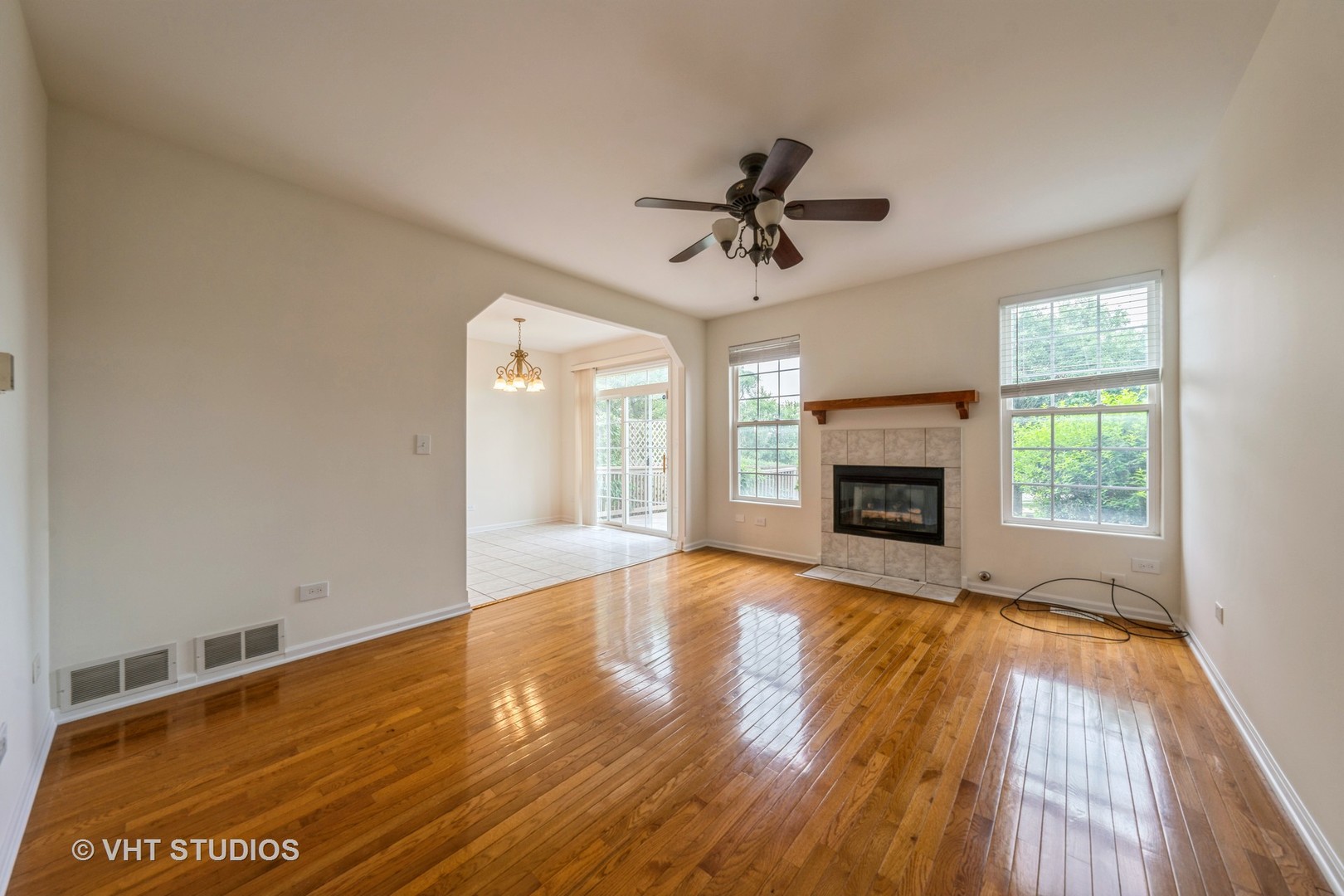561 Goodwin Drive, Bolingbrook, IL 60440