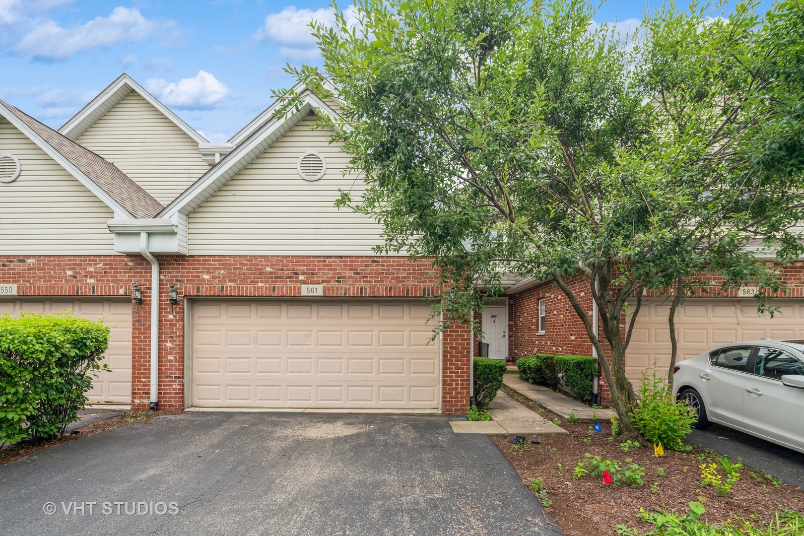 561 Goodwin Drive, Bolingbrook, IL 60440
