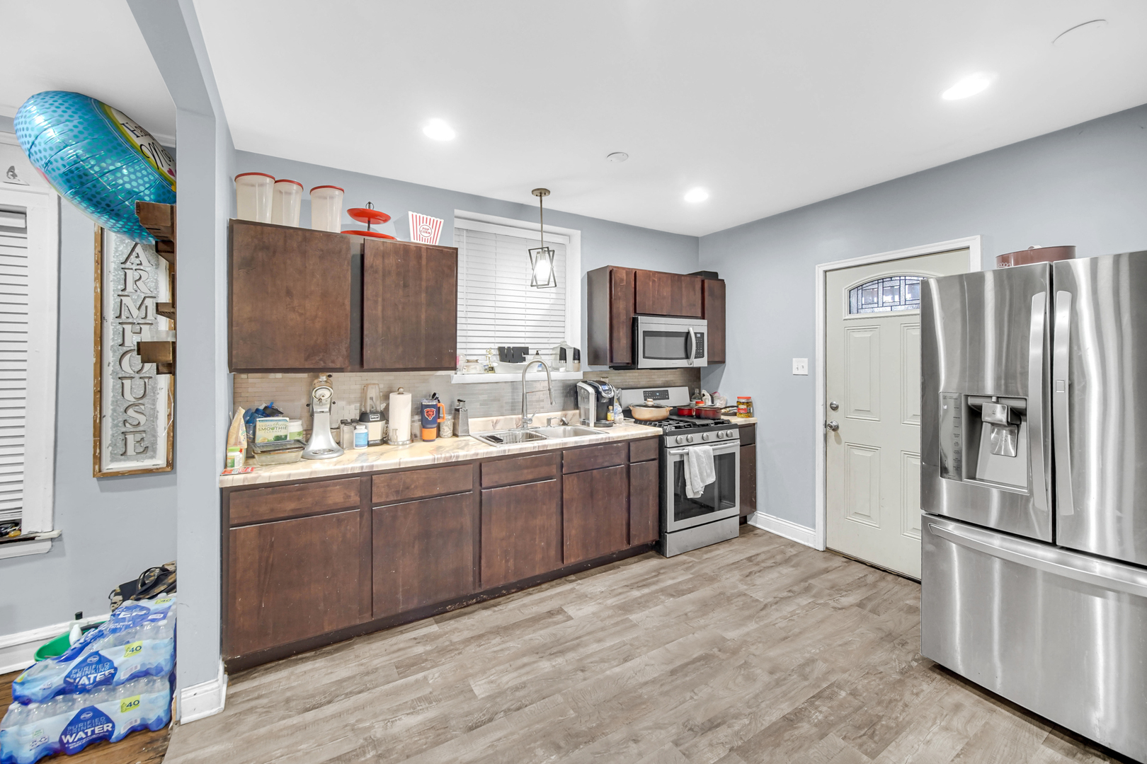 8518 S Bennett Avenue, Chicago, IL 60617
