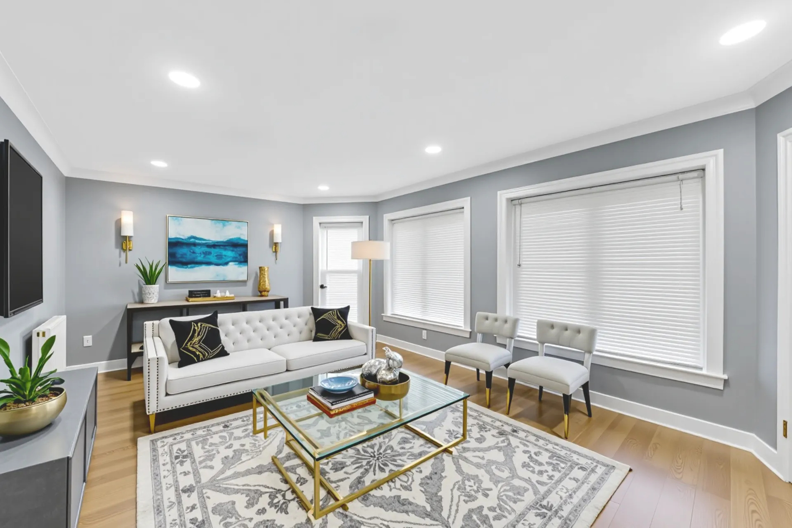 8518 S Bennett Avenue, Chicago, IL 60617