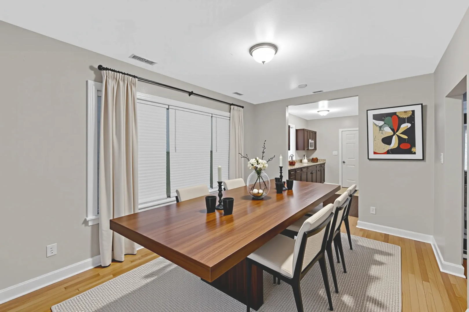 8518 S Bennett Avenue, Chicago, IL 60617