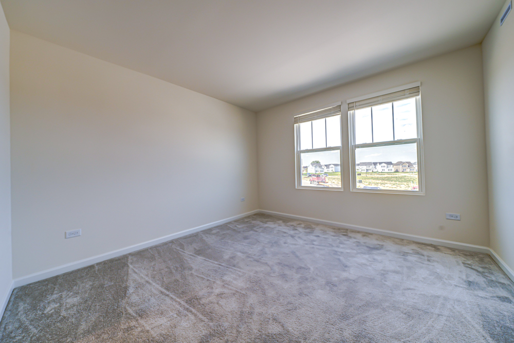 2283 Horseshoe Circle #10004, Naperville, IL 60564
