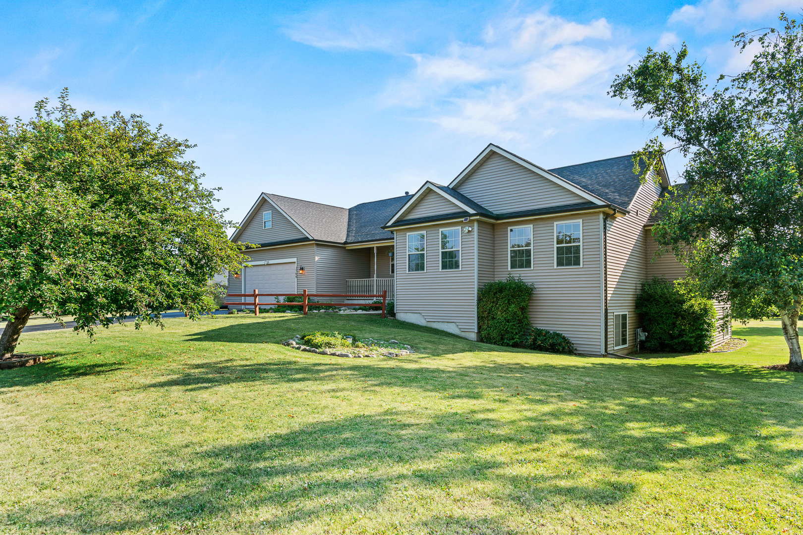 3560 White Tail Drive, Wonder Lake, IL 60097