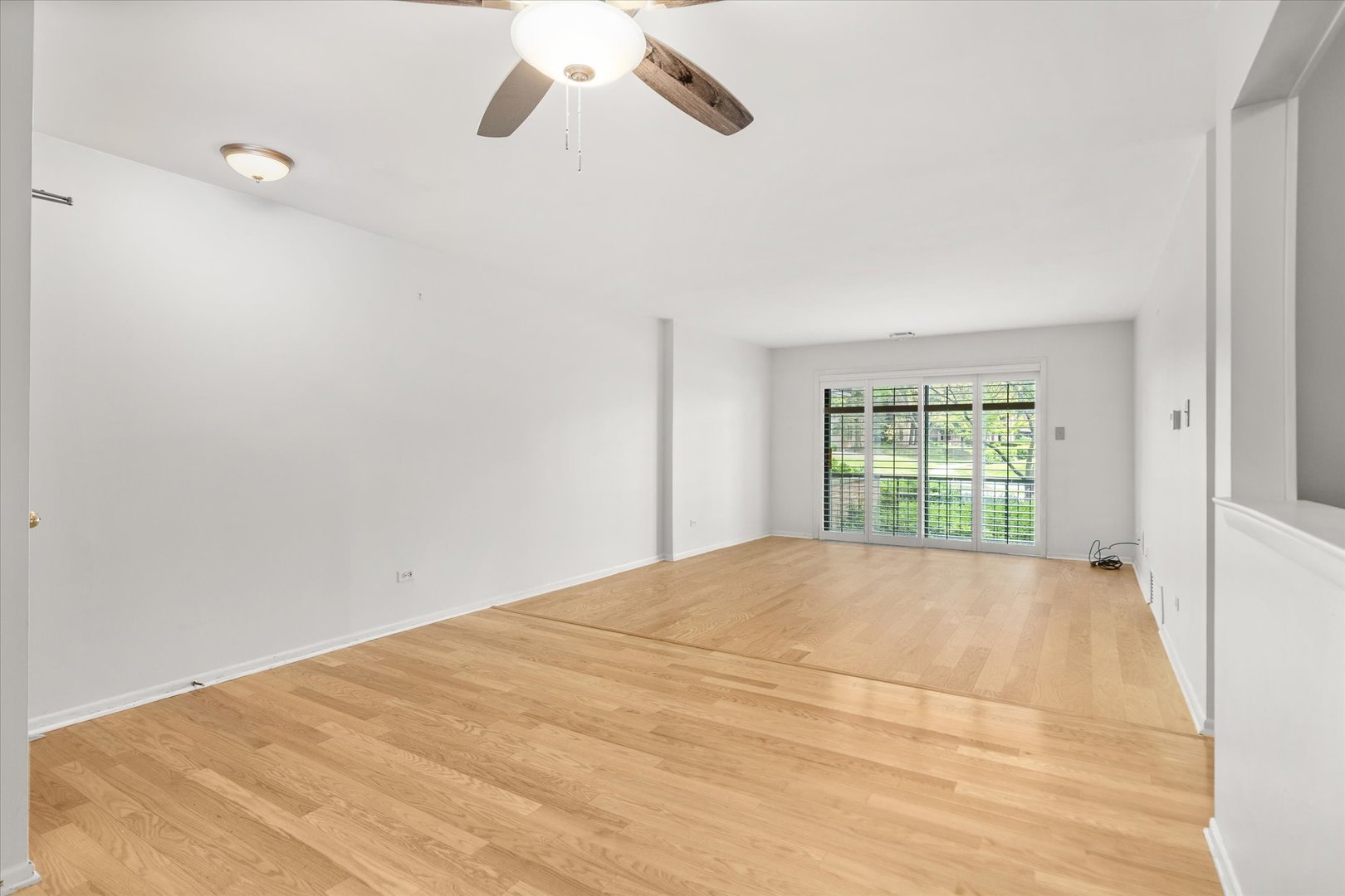 7510 Farmingdale Drive #110, Darien, IL 60561