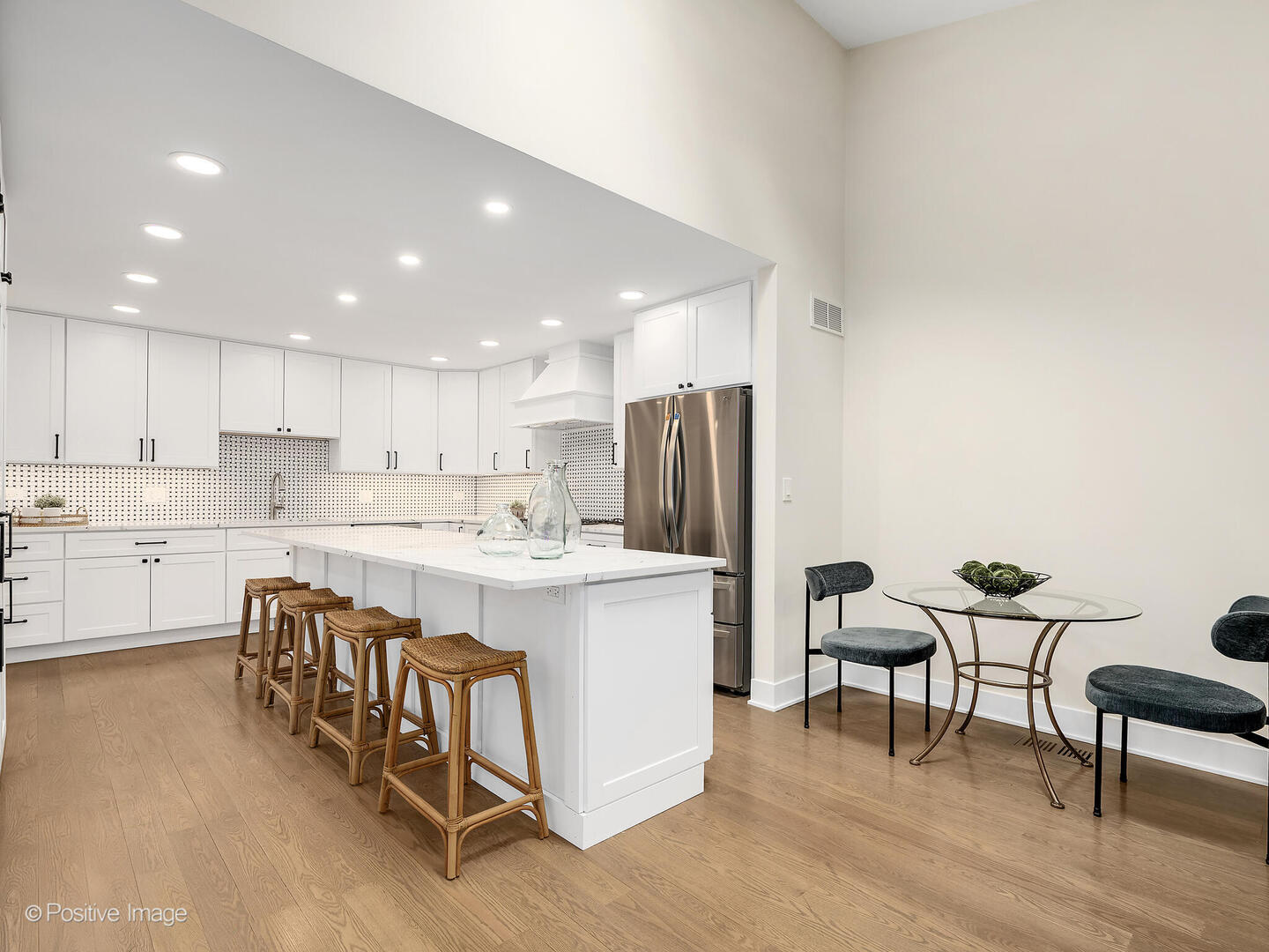 11145 Indian Woods Drive, Indian Head Park, IL 60525