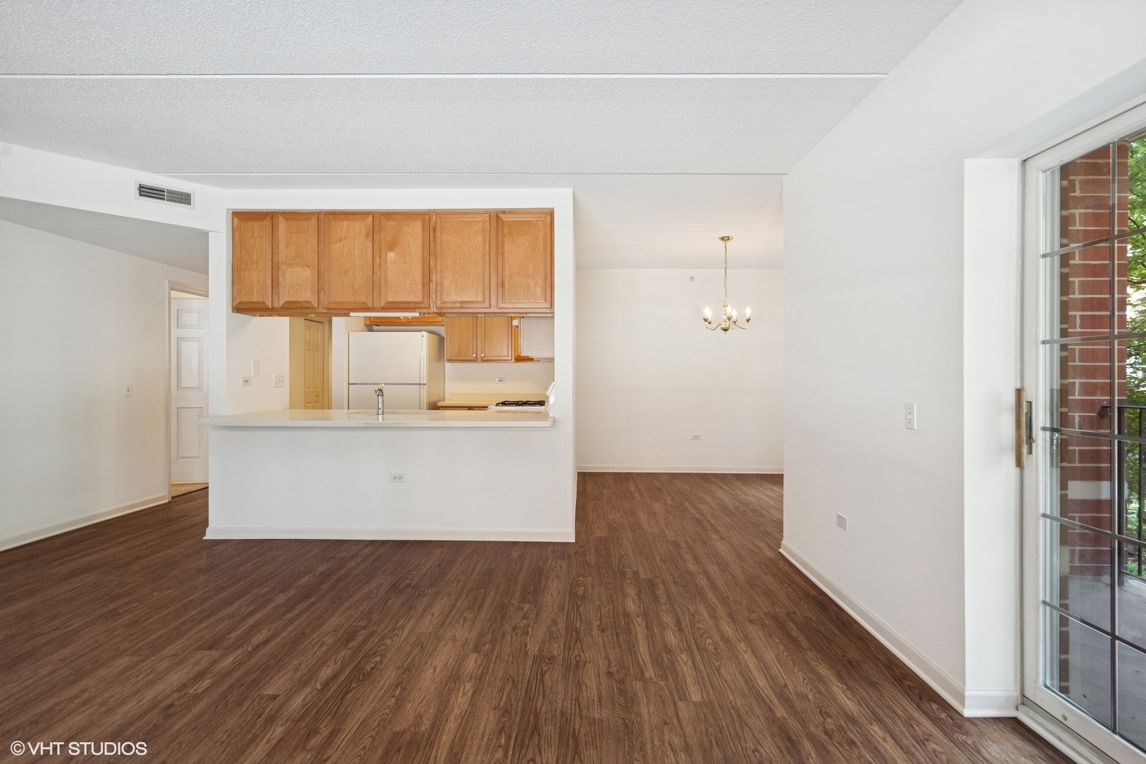 200 N Addison Avenue #204, Elmhurst, IL 60126