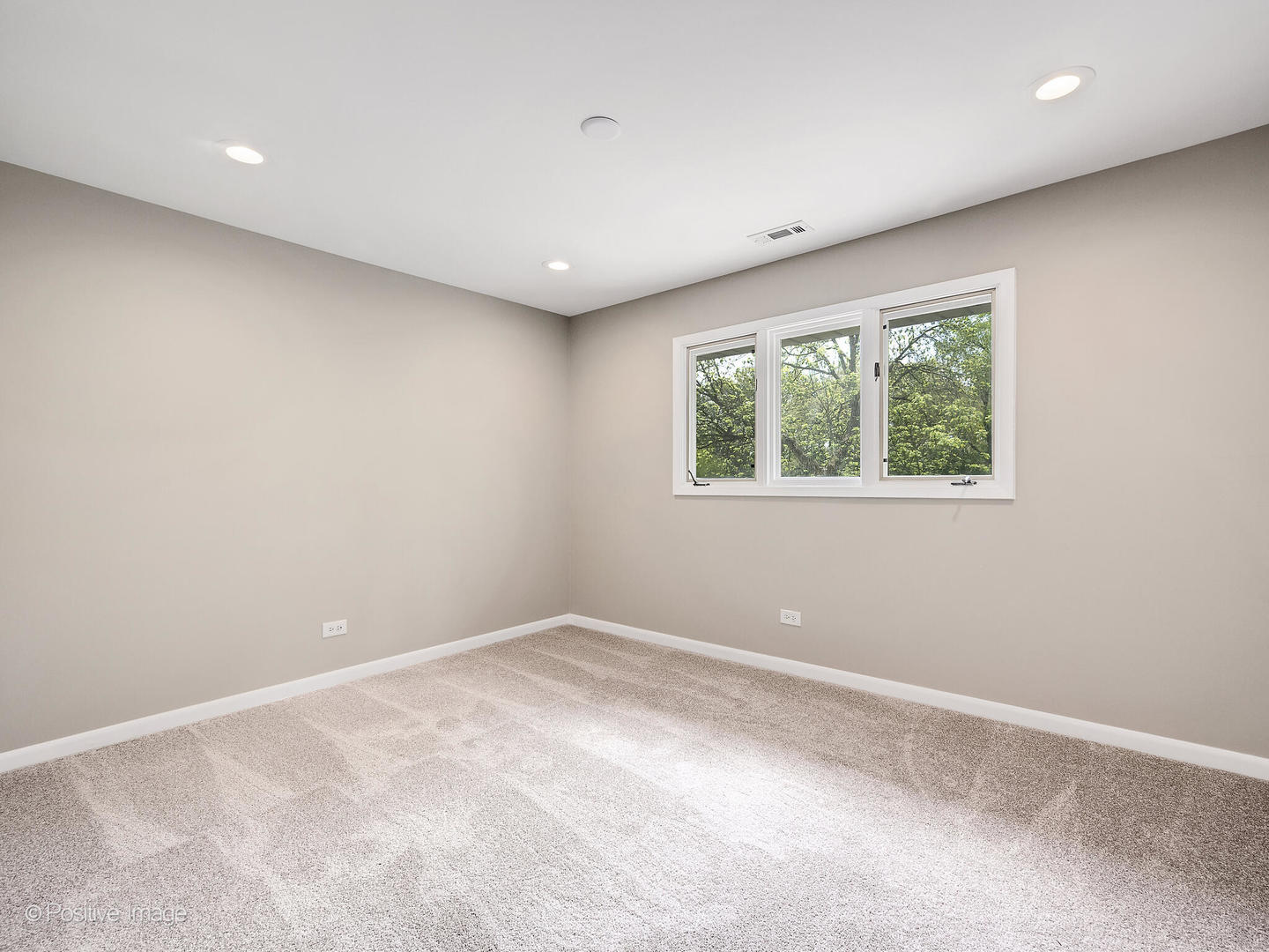 28W051 Timber Lane, West Chicago, IL 60185