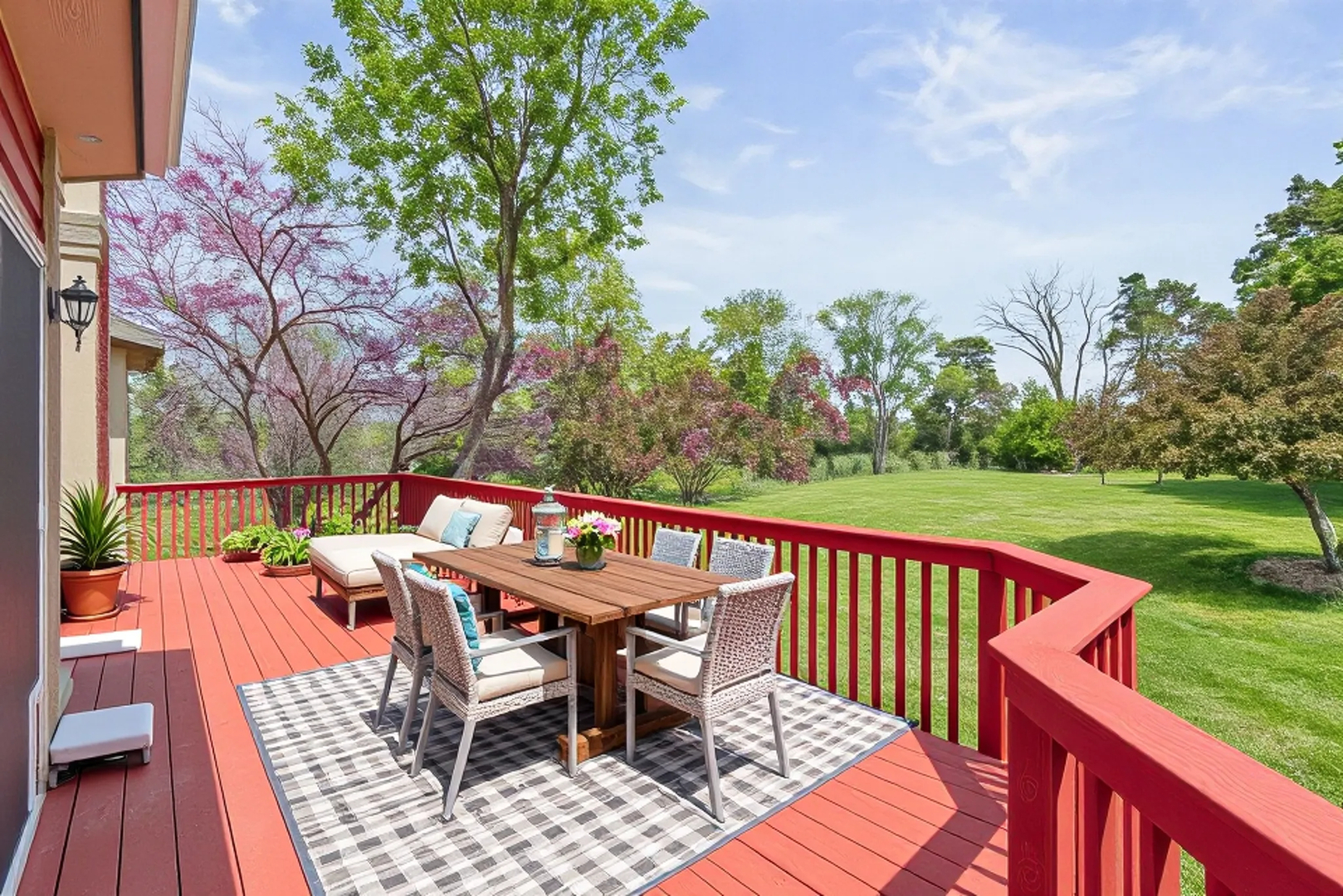 165 Clover Hill Lane, Barrington, IL 60010
