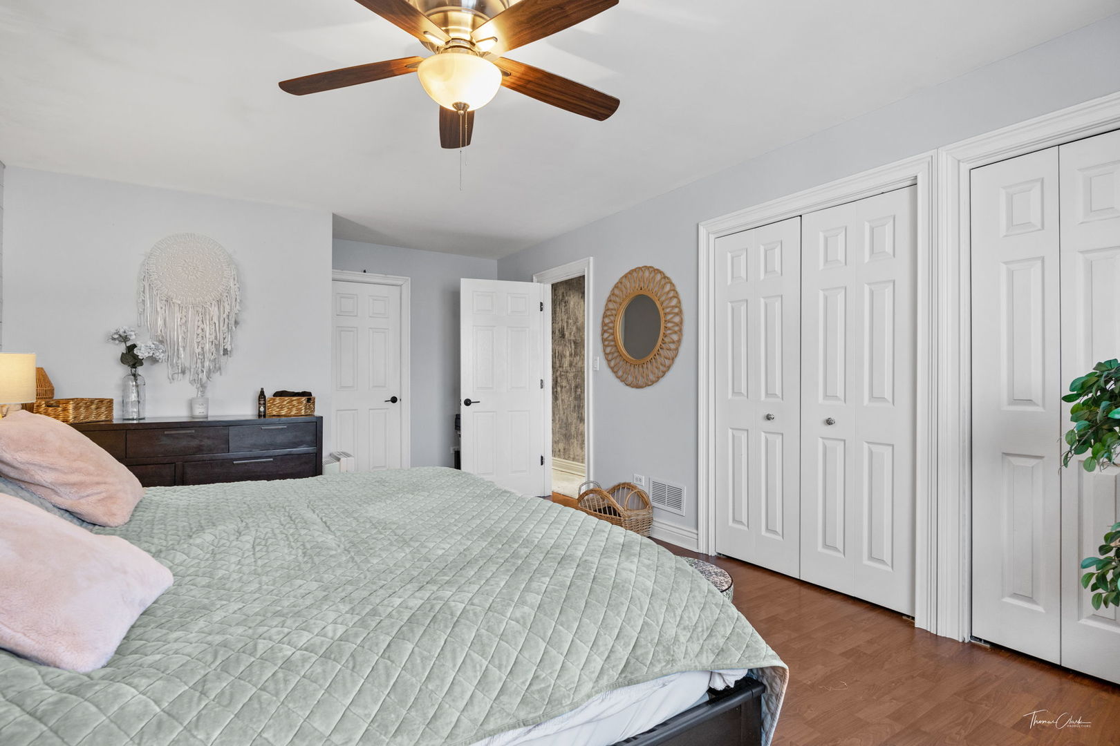 8327 S 78TH Avenue, Bridgeview, IL 60455
