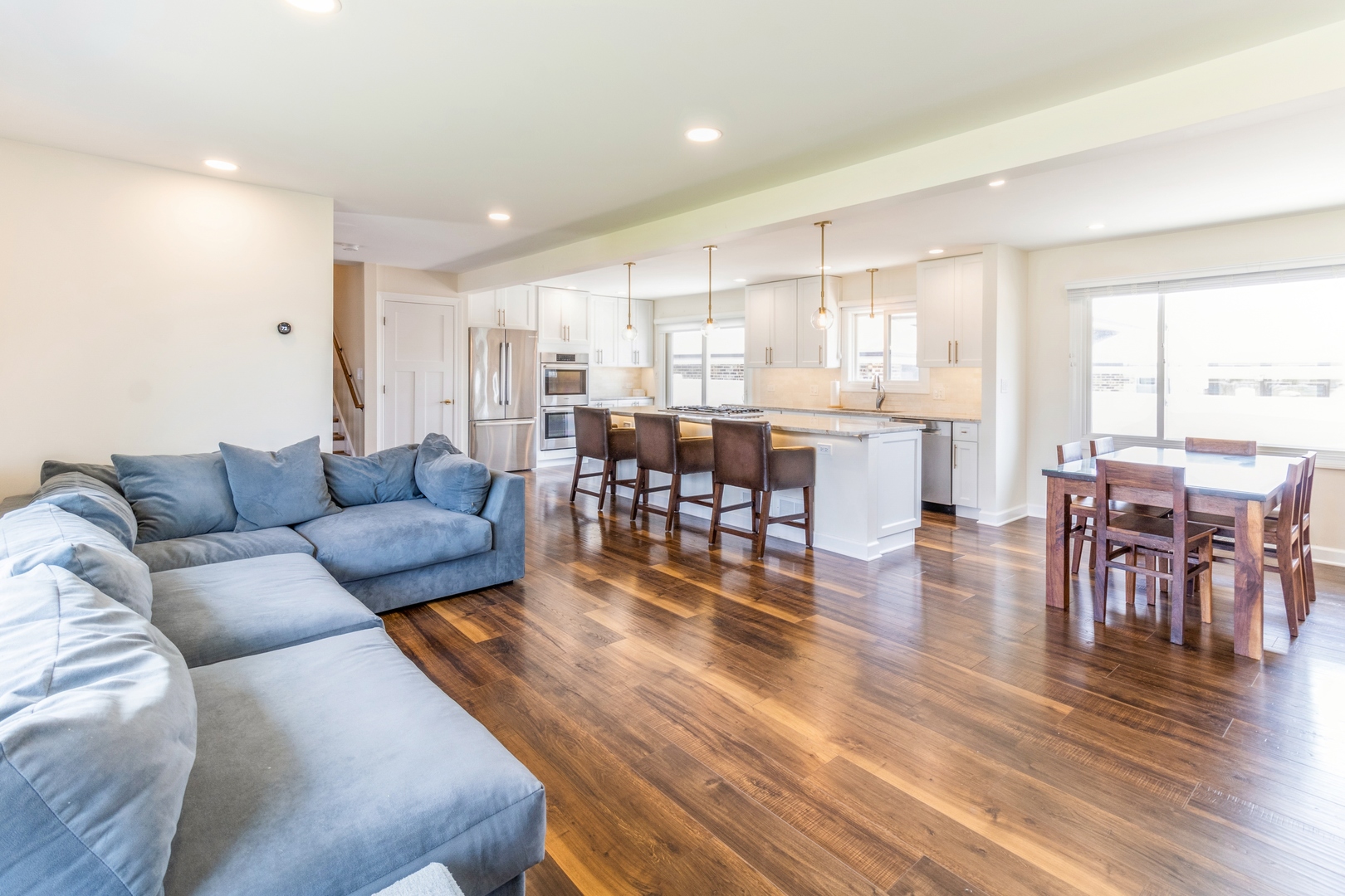 705 N Plamondon Drive, Addison, IL 60101