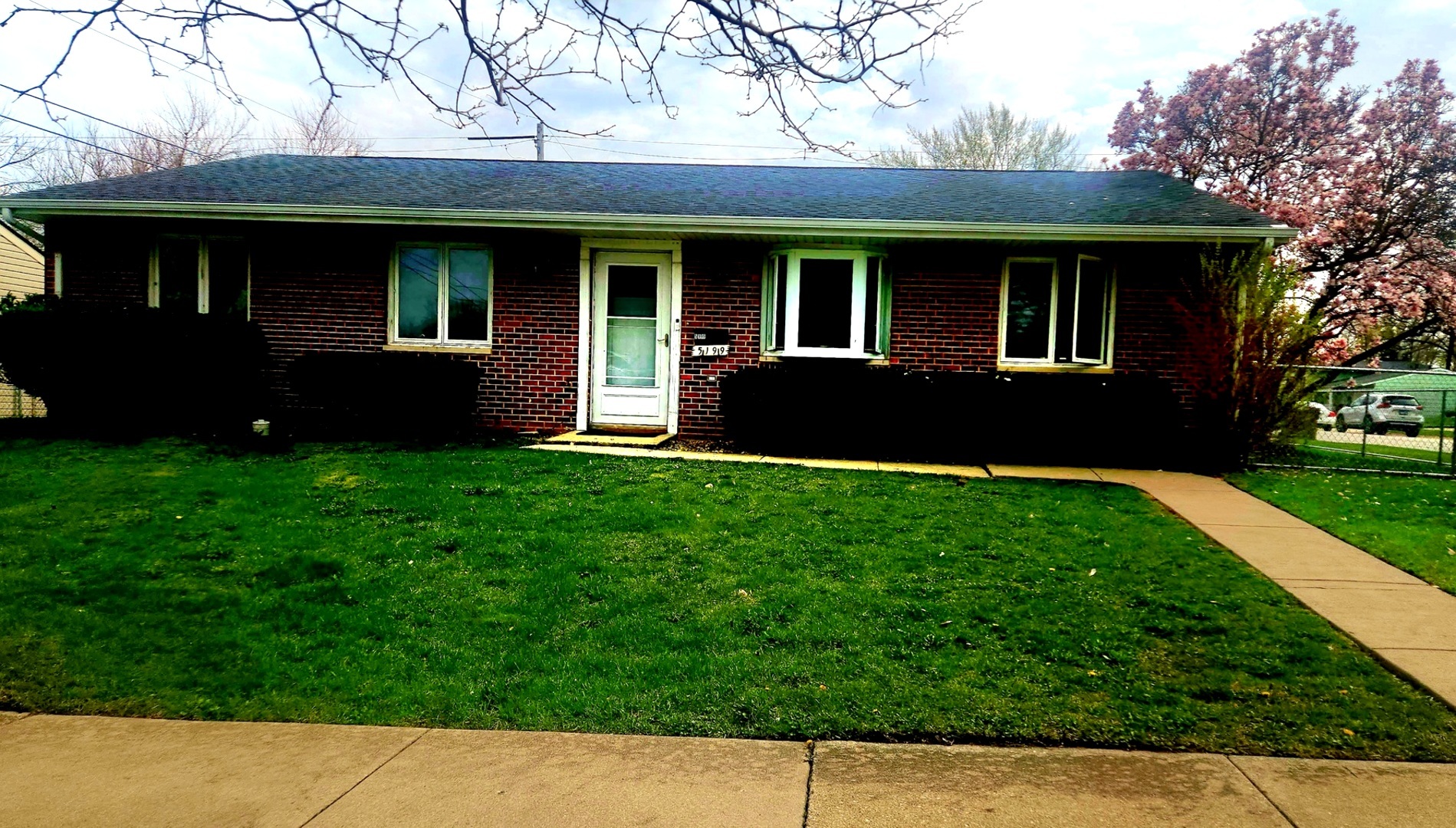 5199 Elmwood Road, Oak Forest, IL 60452