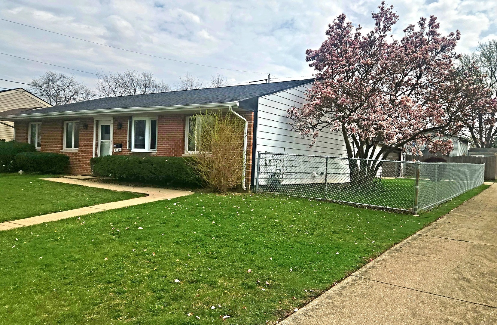 5199 Elmwood Road, Oak Forest, IL 60452