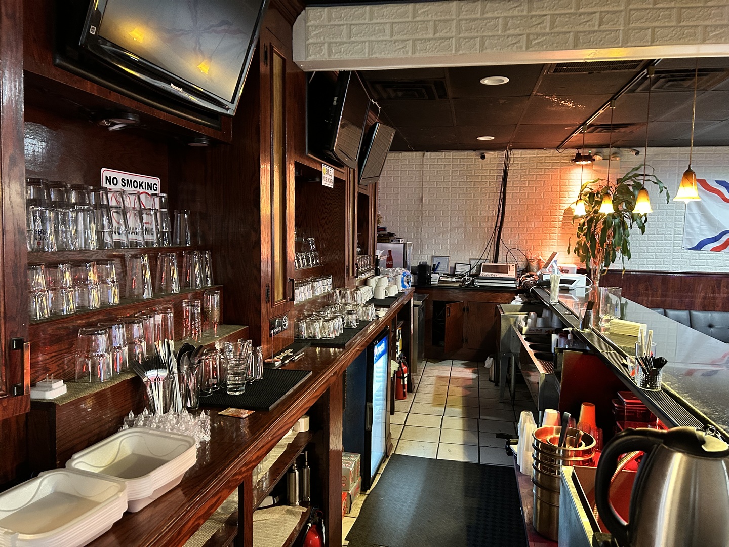 6120 N Lincoln Avenue, Chicago, IL 60659