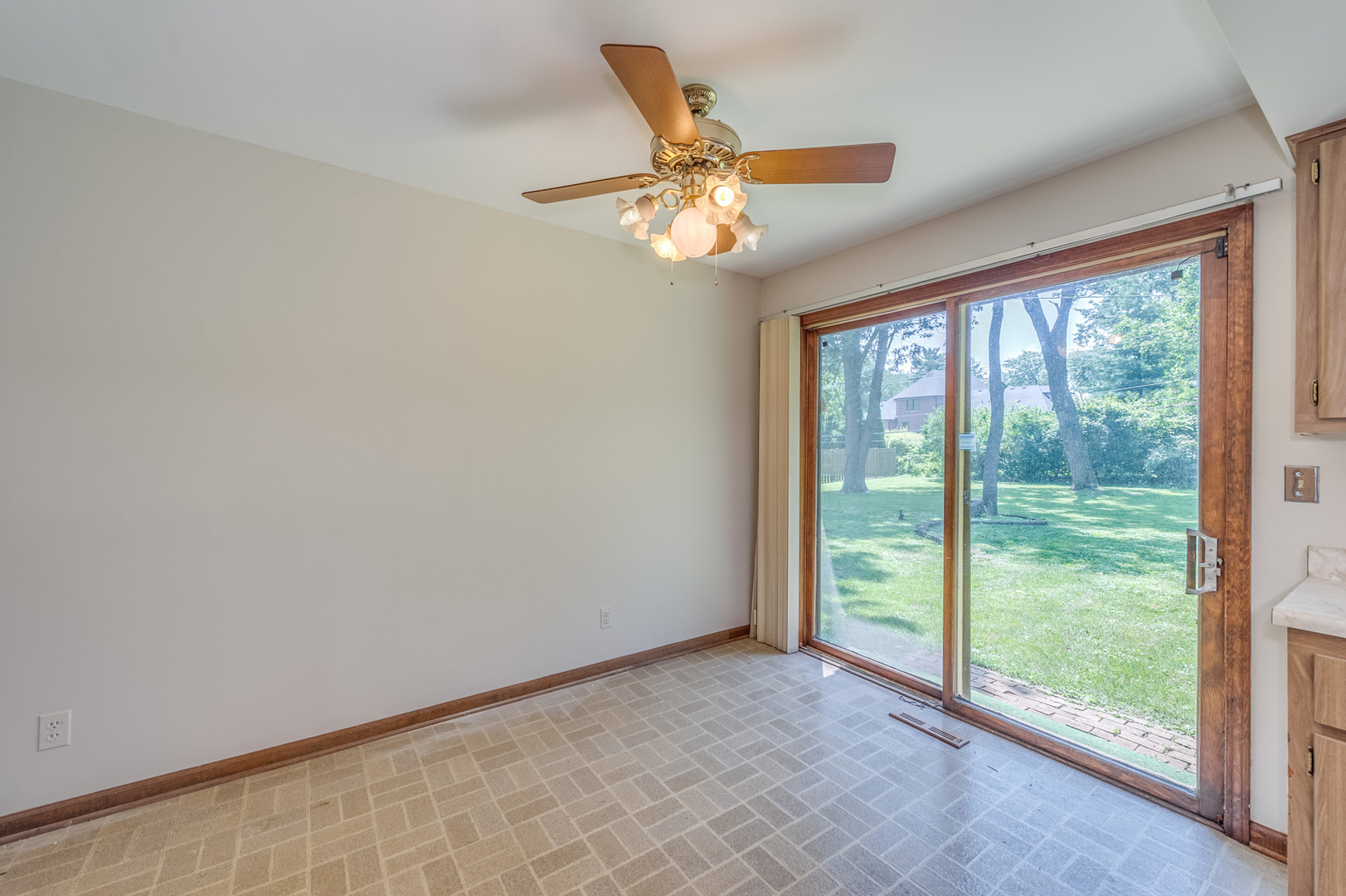 701 Hitchcock Avenue, Lisle, IL 60532
