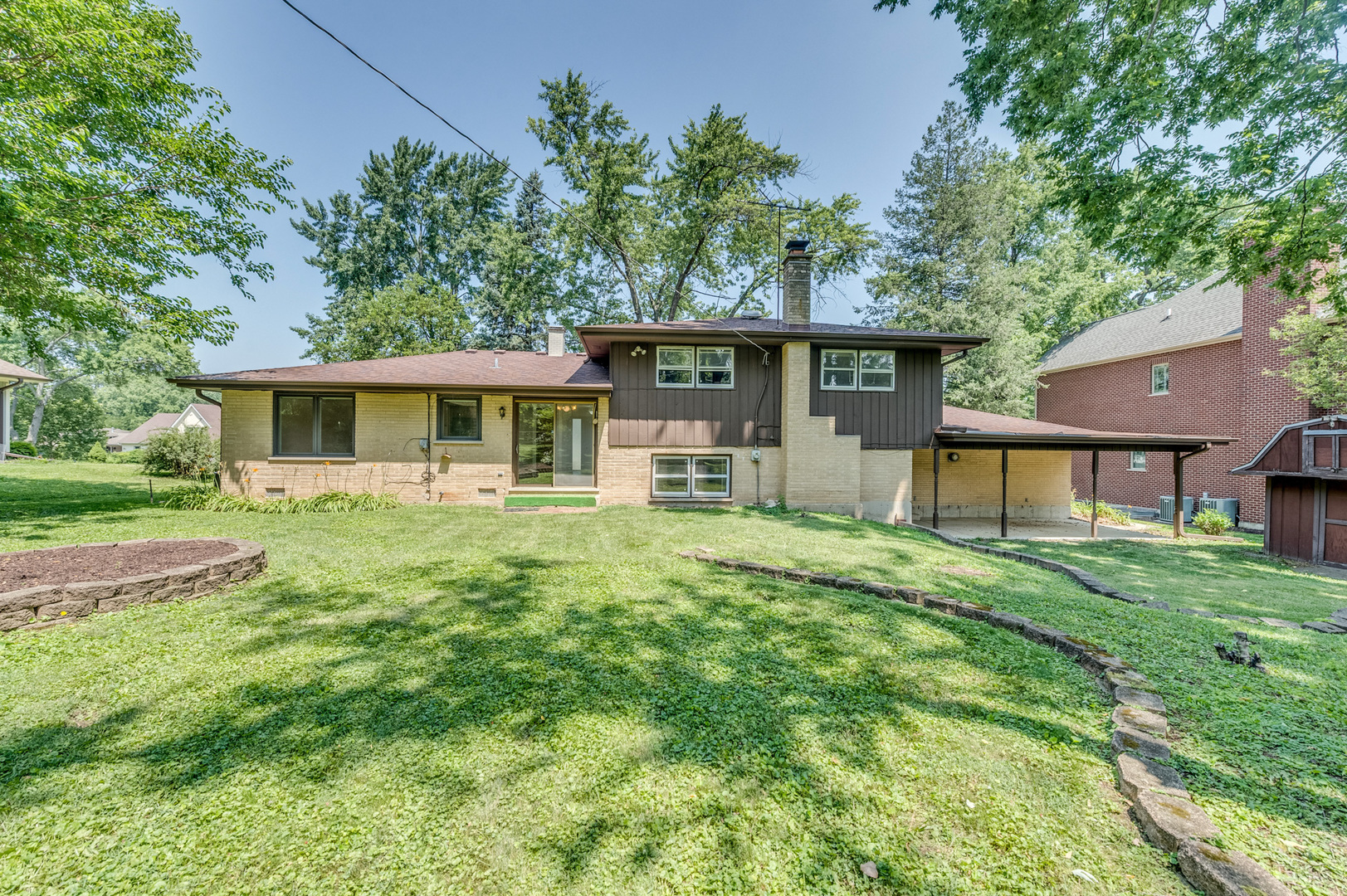 701 Hitchcock Avenue, Lisle, IL 60532