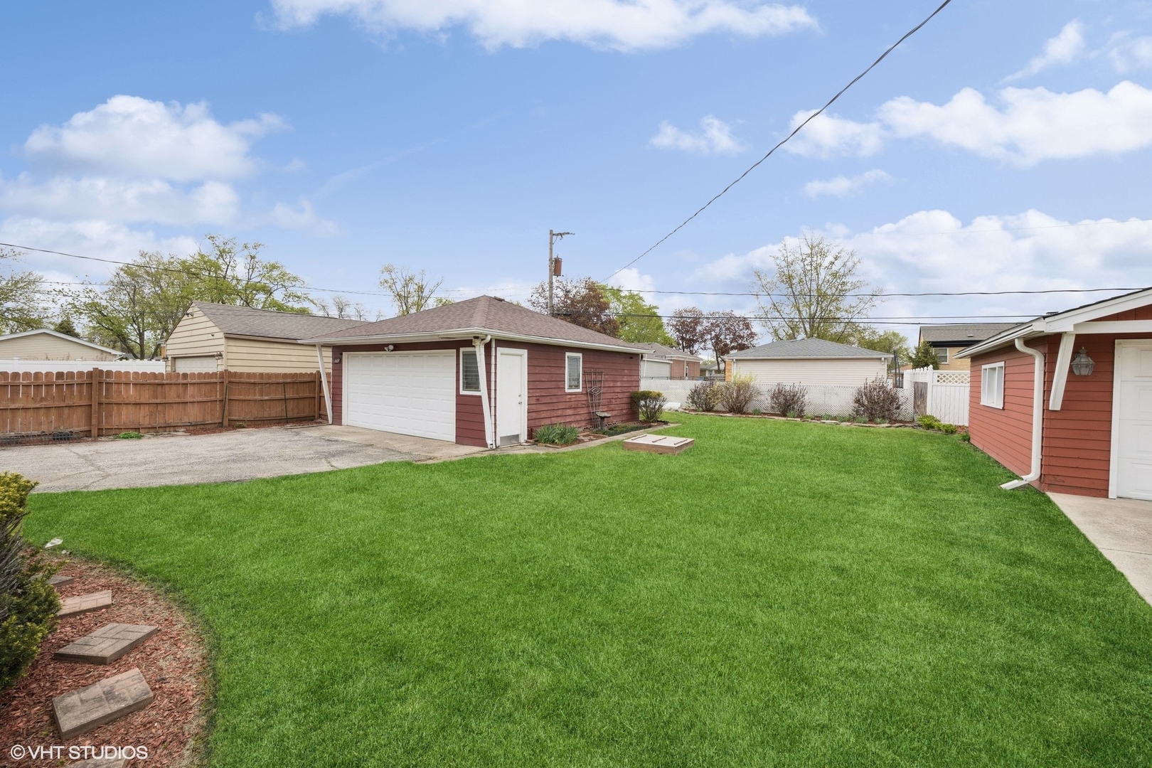 1609 Boeger Avenue, Westchester, IL 60154