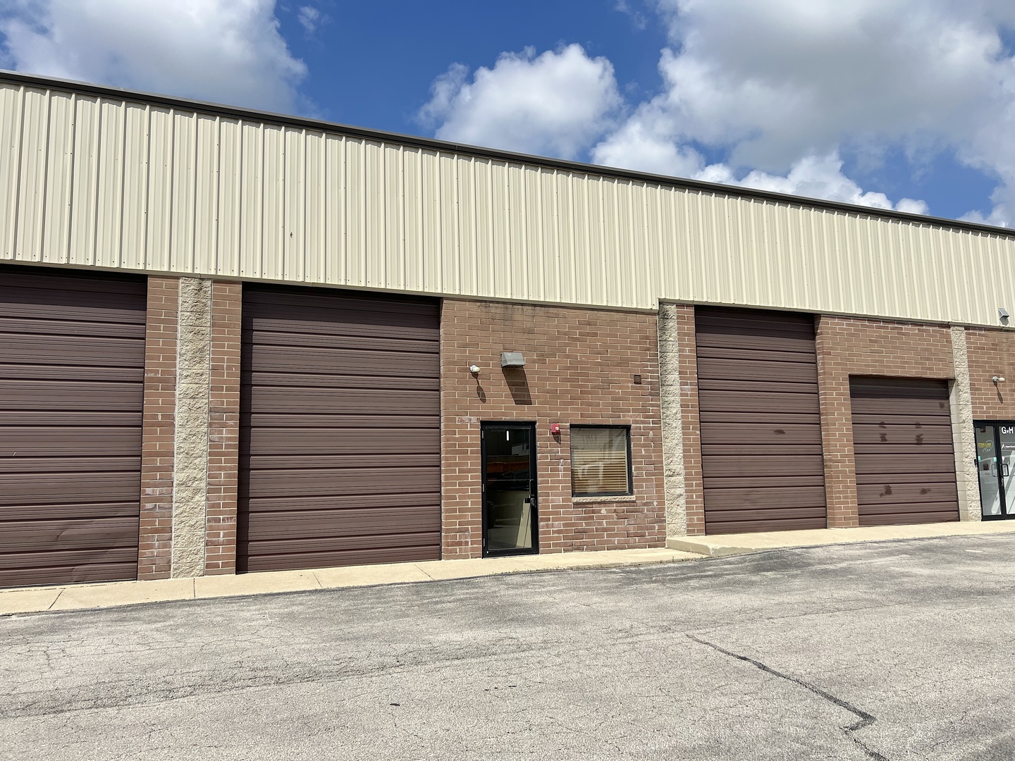 25553 W Wolfs Crossing Road #I, Plainfield, IL 60585
