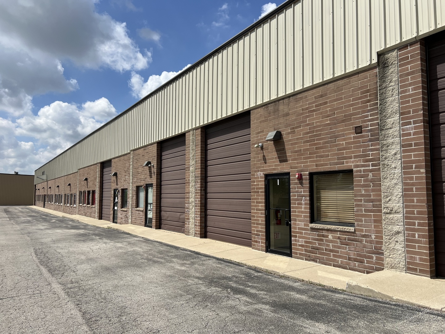 25553 W Wolfs Crossing Road #I, Plainfield, IL 60585