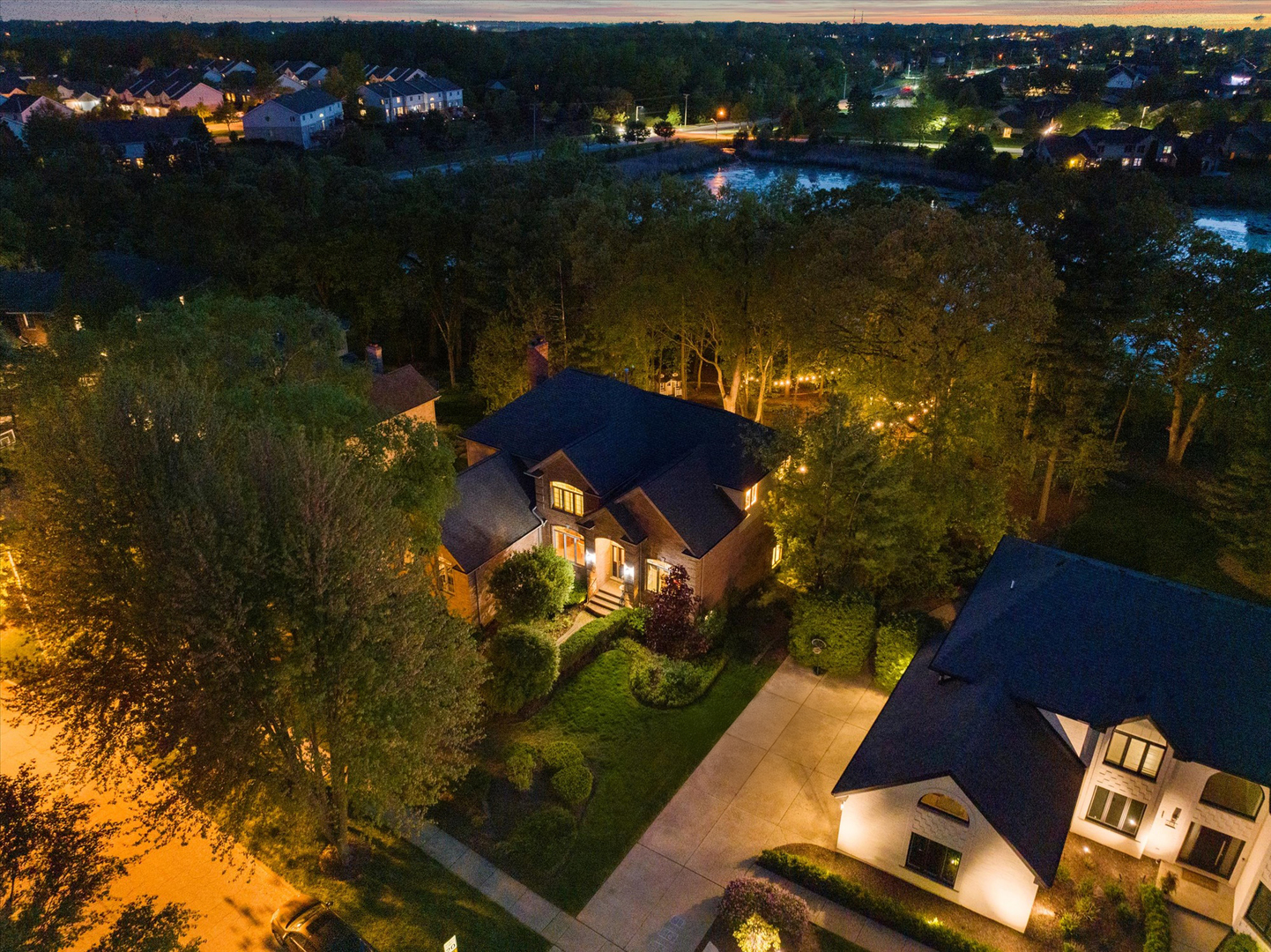 1396 Notre Dame Drive, Lemont, IL 60439