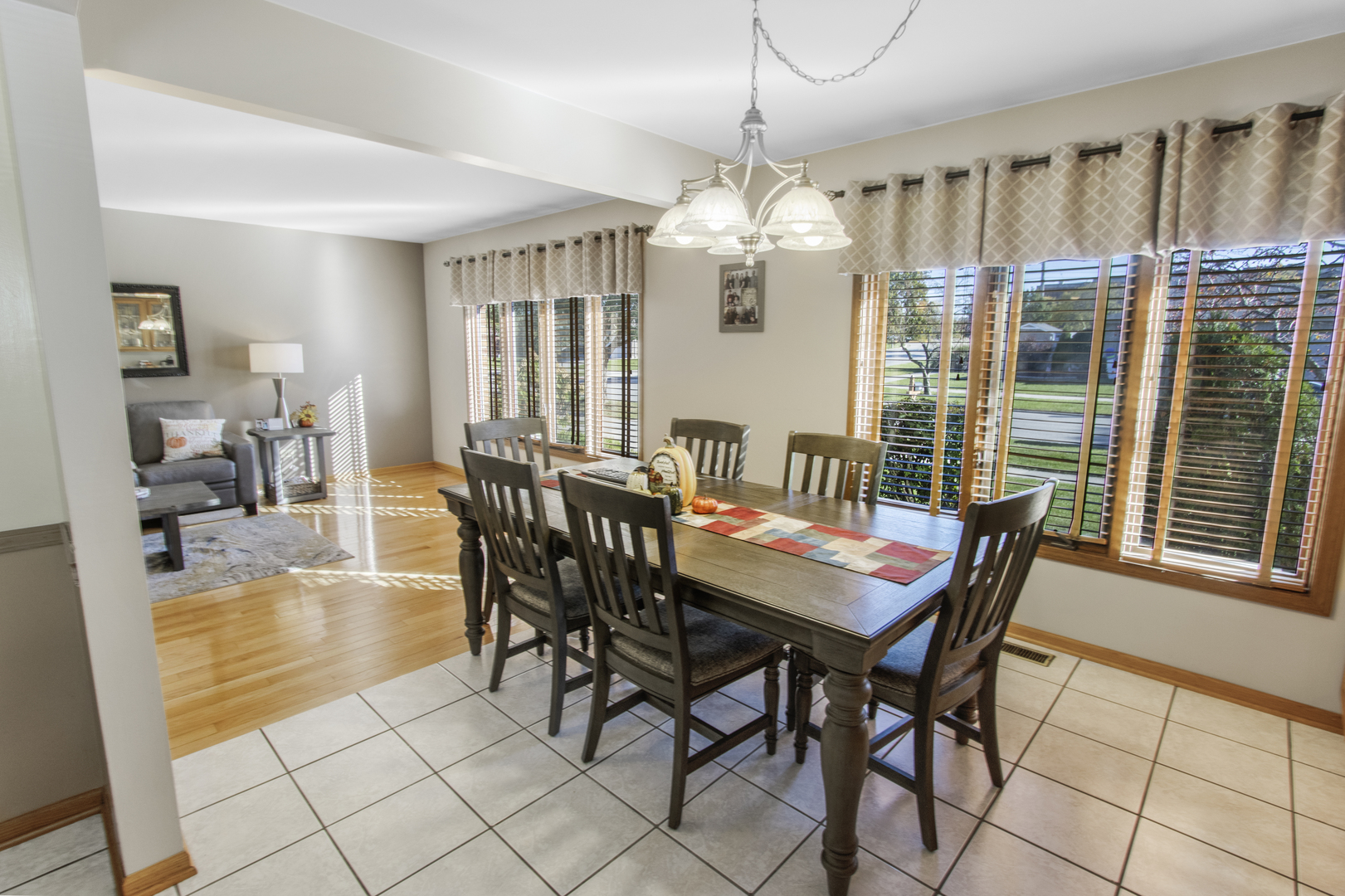 9000 Westwood Drive, Orland Hills, IL 60487