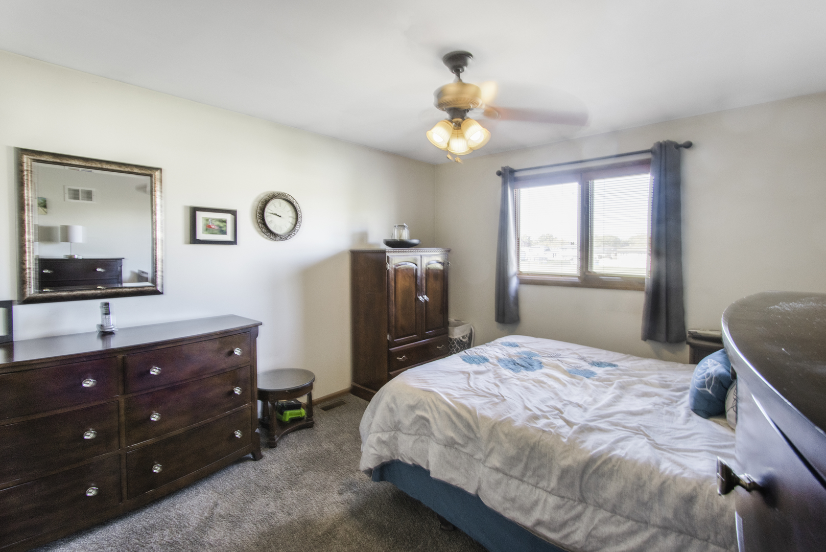 9000 Westwood Drive, Orland Hills, IL 60487