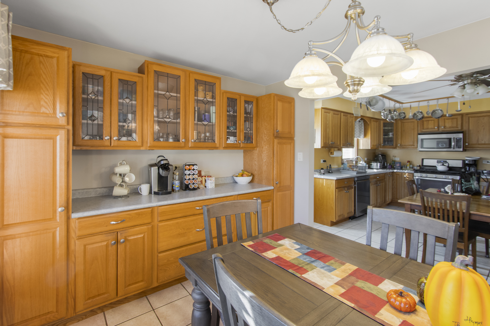9000 Westwood Drive, Orland Hills, IL 60487