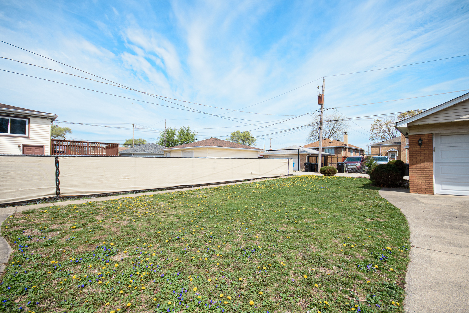 5533 S Menard Avenue, Chicago, IL 60638