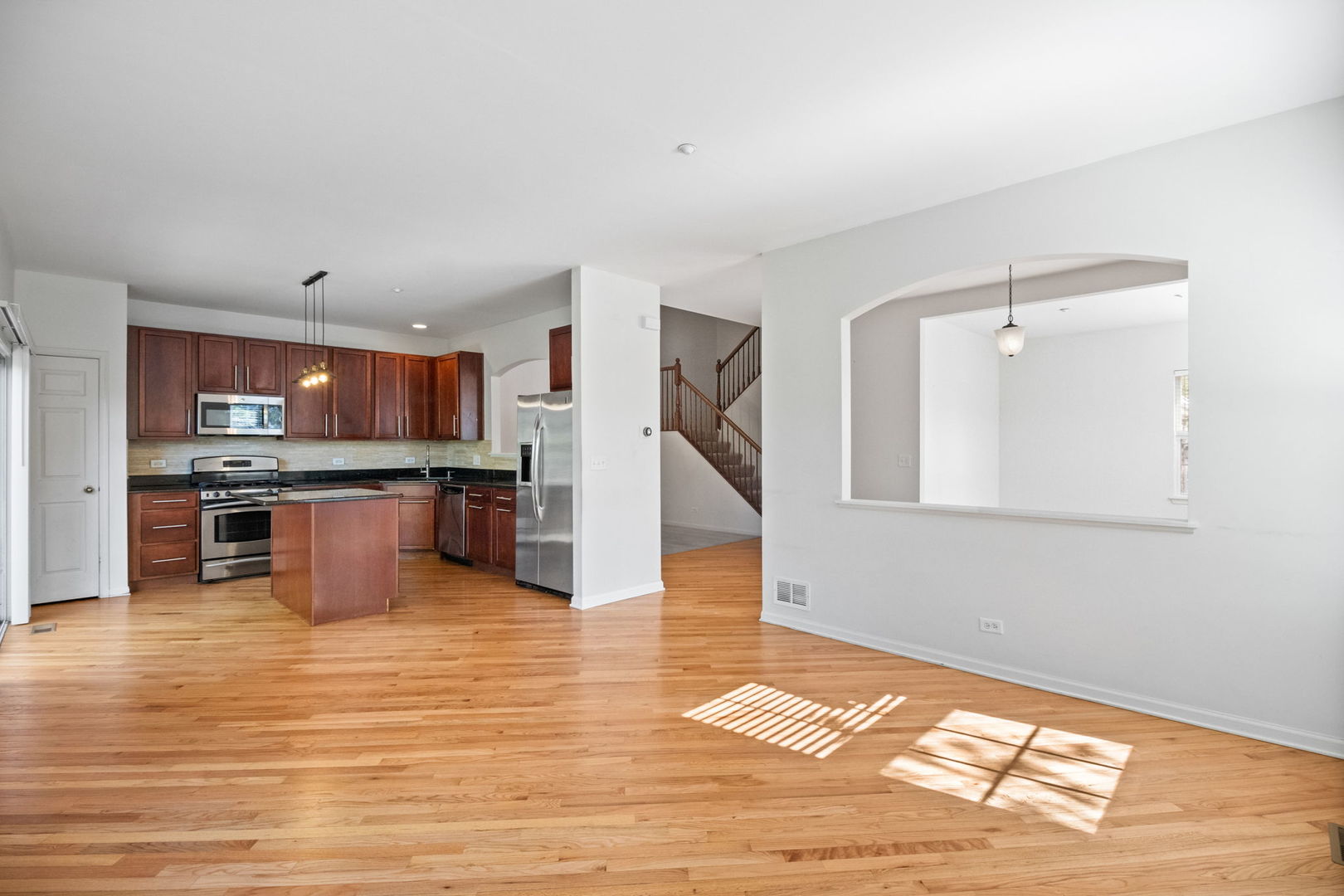 6028 Canterbury Lane, Hoffman Estates, IL 60192