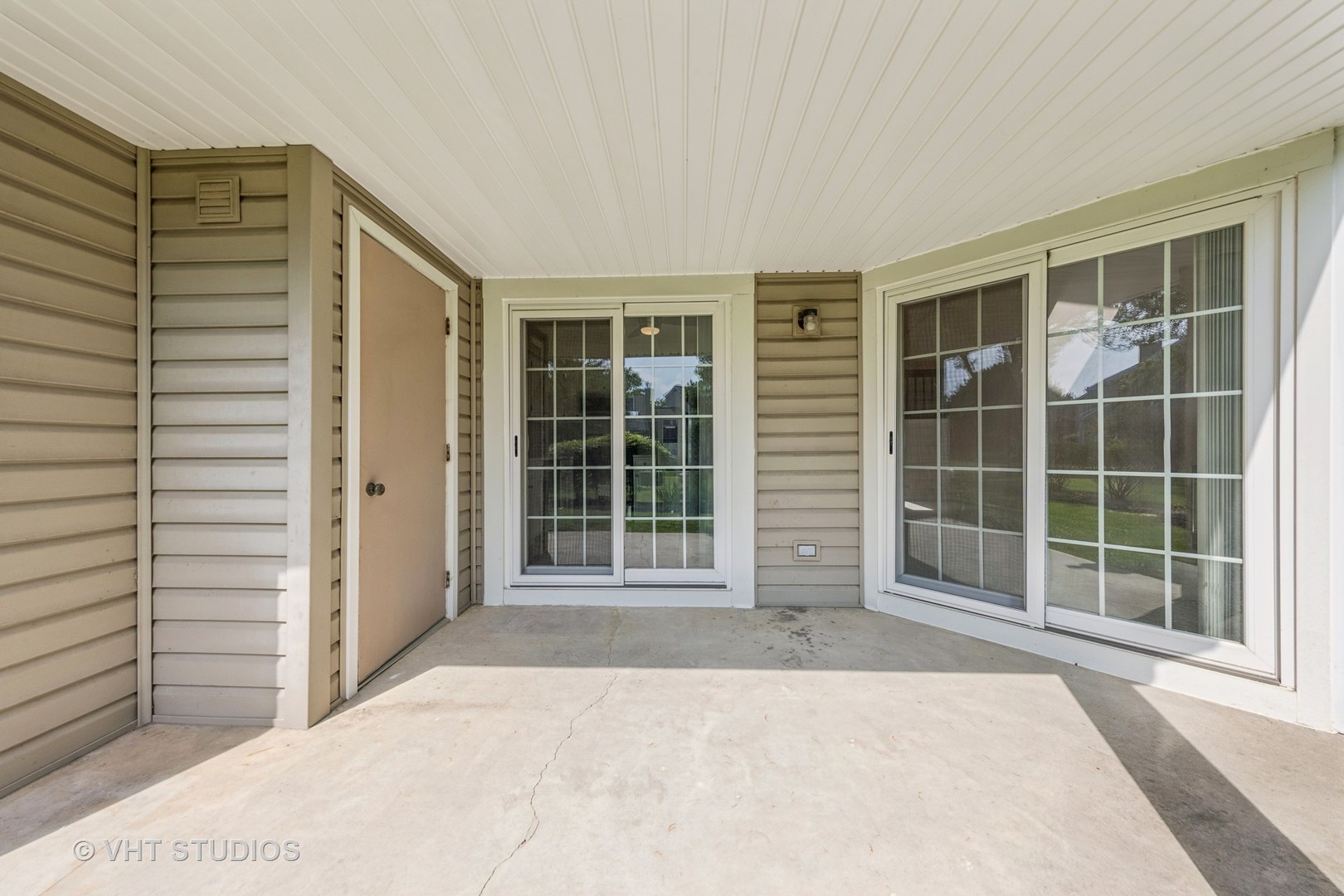 384 Waterford Court #384, Carol Stream, IL 60188