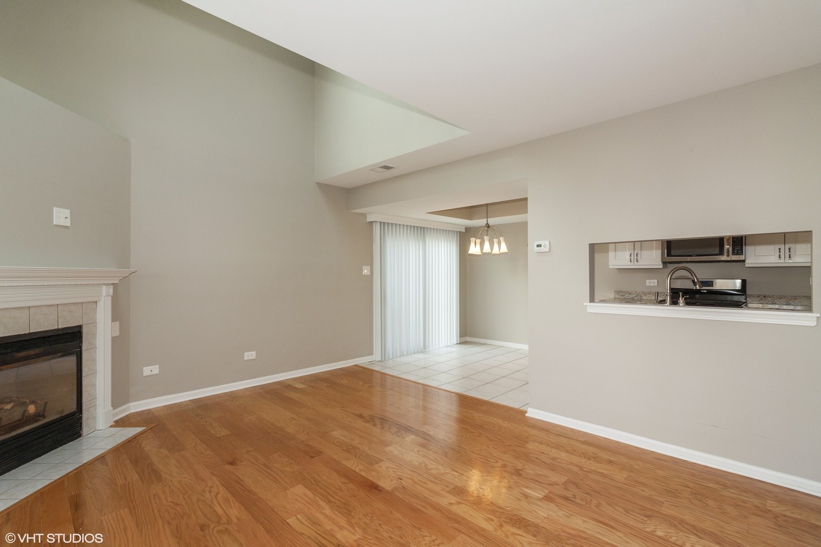 627 Beaver Court, Naperville, IL 60563