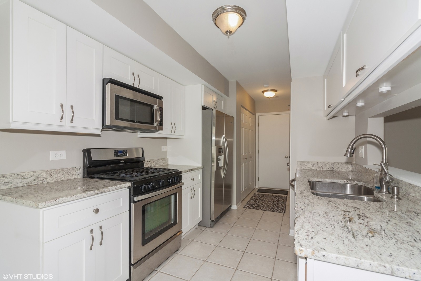 627 Beaver Court, Naperville, IL 60563
