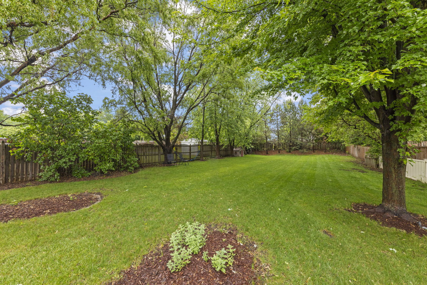 2990 Melbourne Lane, Lake In The Hills, IL 60156