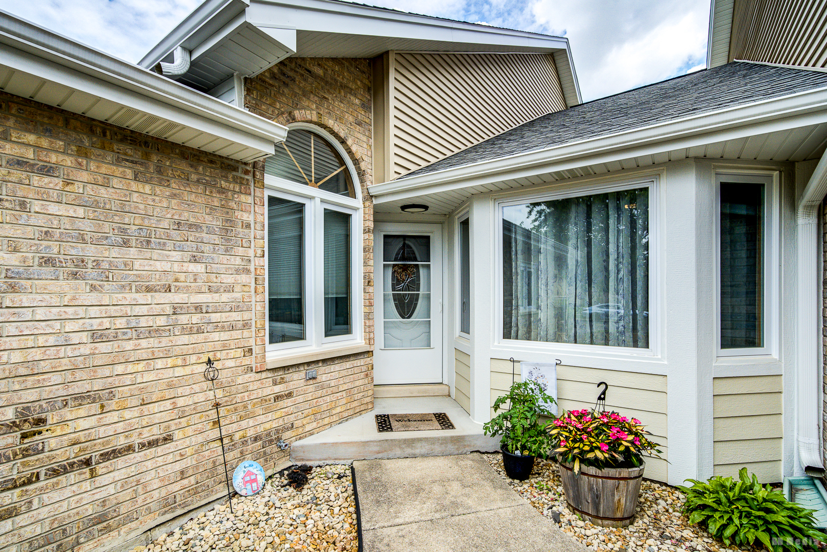 17325 LAKEBROOK Drive, Orland Park, IL 60467