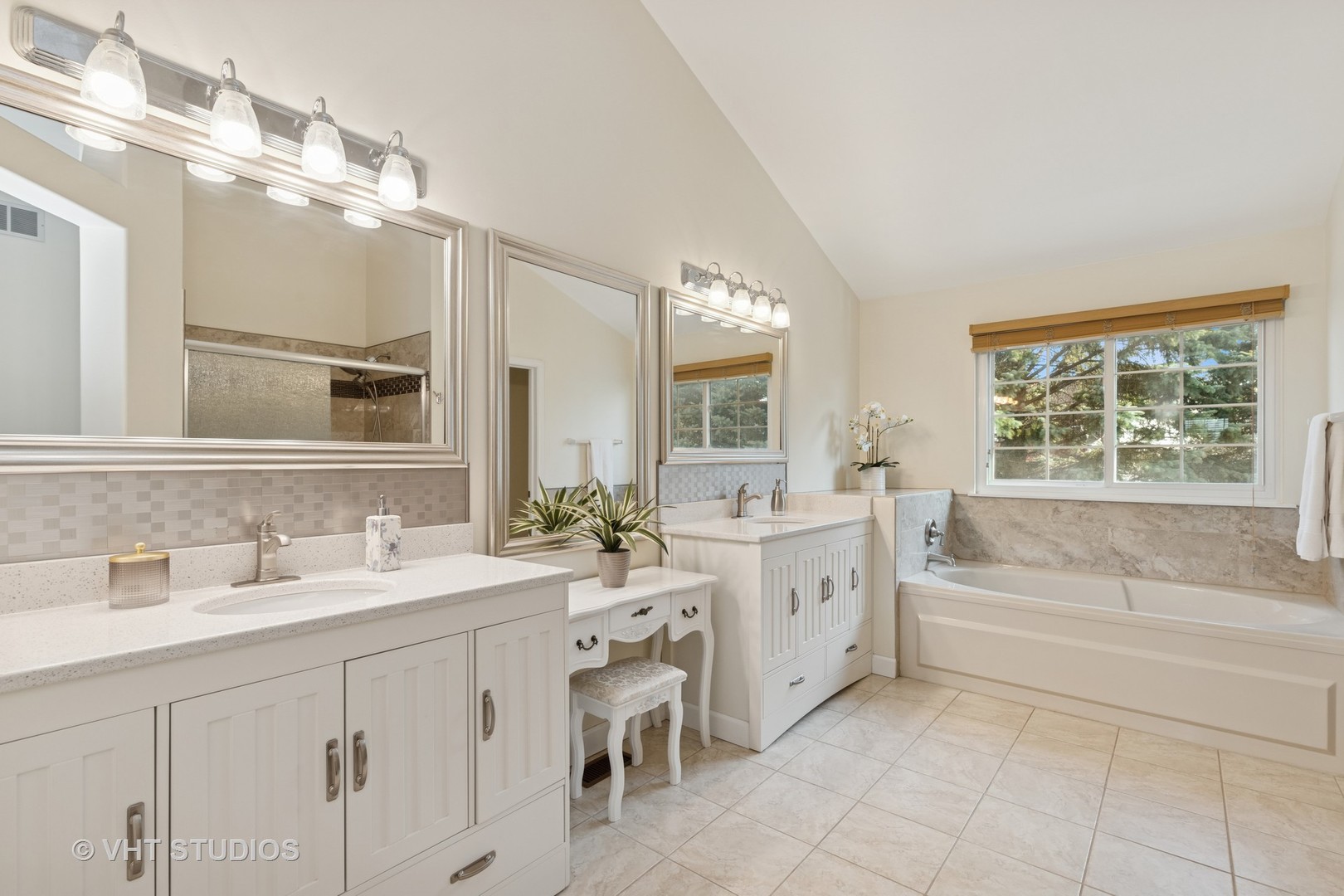 1575 Sage Court, Gurnee, IL 60031
