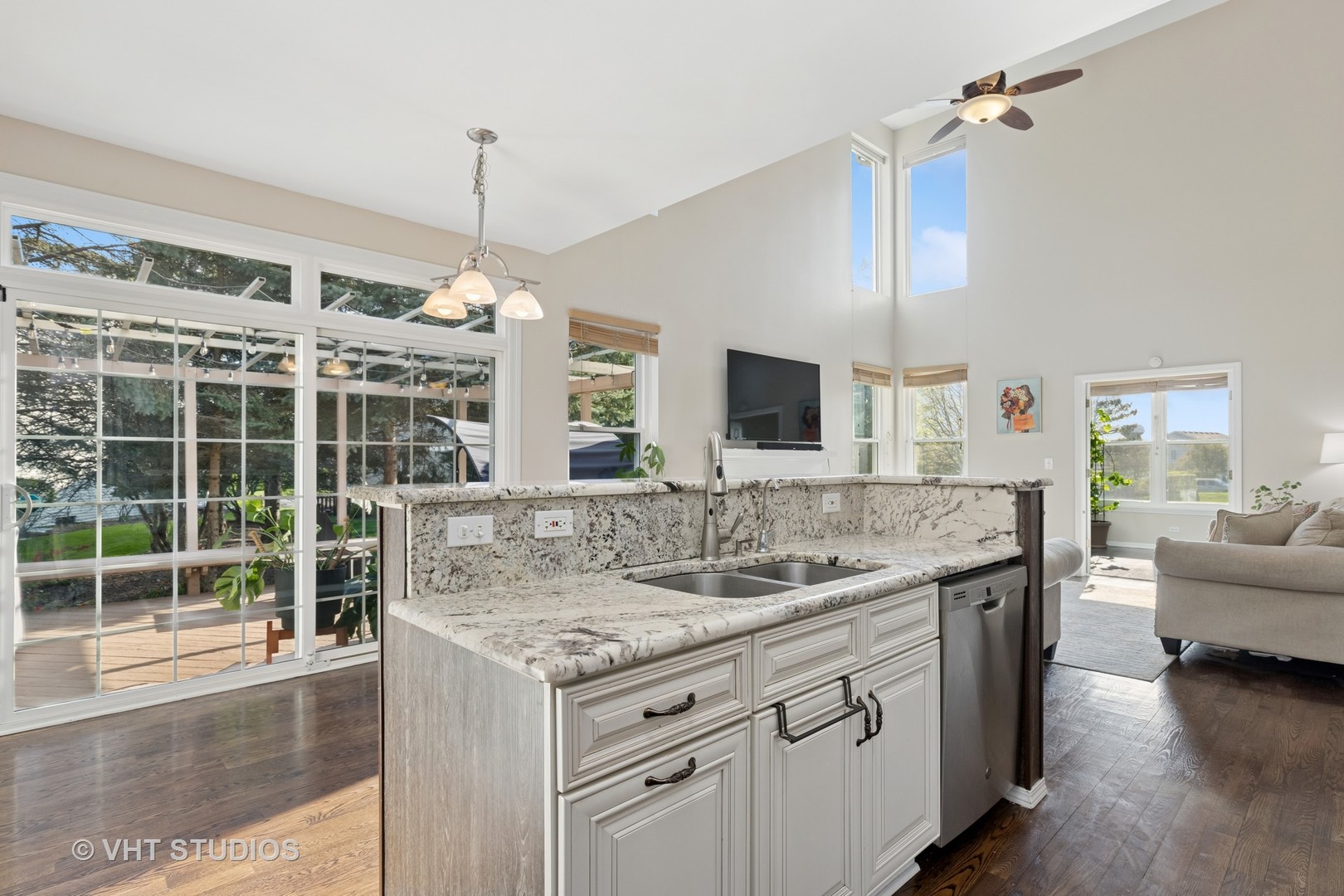 1575 Sage Court, Gurnee, IL 60031