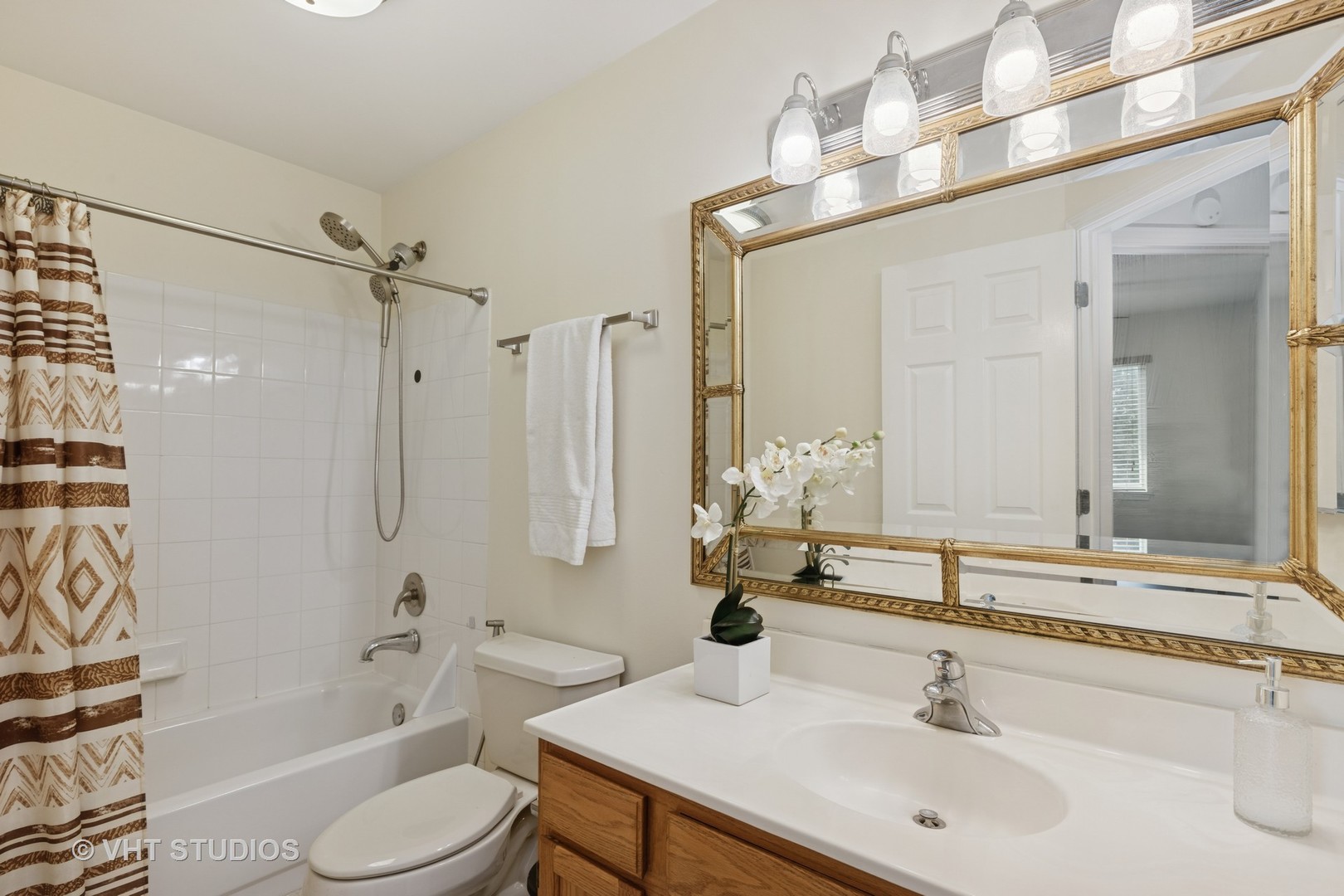 1575 Sage Court, Gurnee, IL 60031