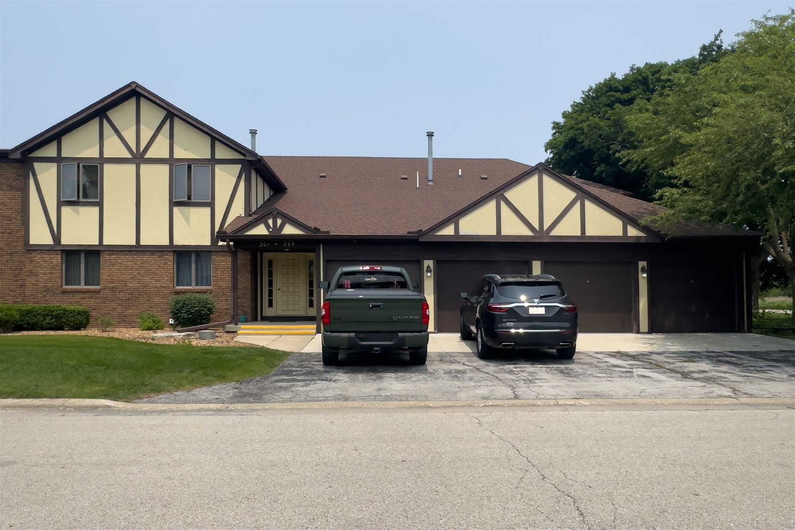 201 Carol Court #D1, Pontiac, IL 61764