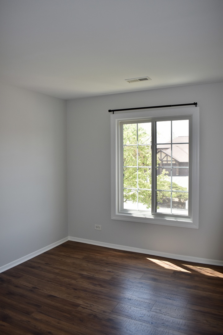 1779 Gloucester Court #C, Wheaton, IL 60189