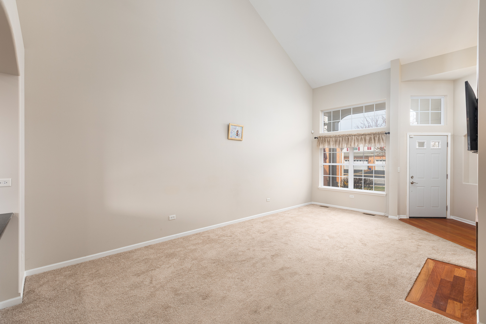 921 Winners Cup Court, Naperville, IL 60565