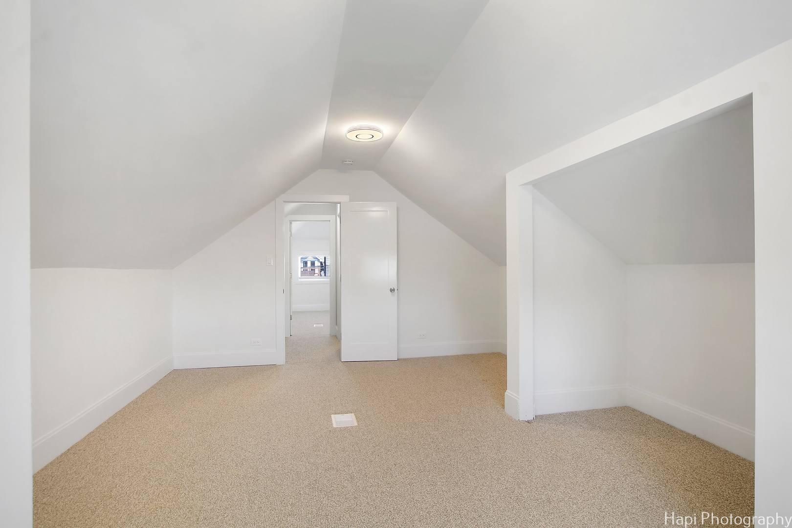 4414 N Monitor Avenue, Chicago, IL 60630