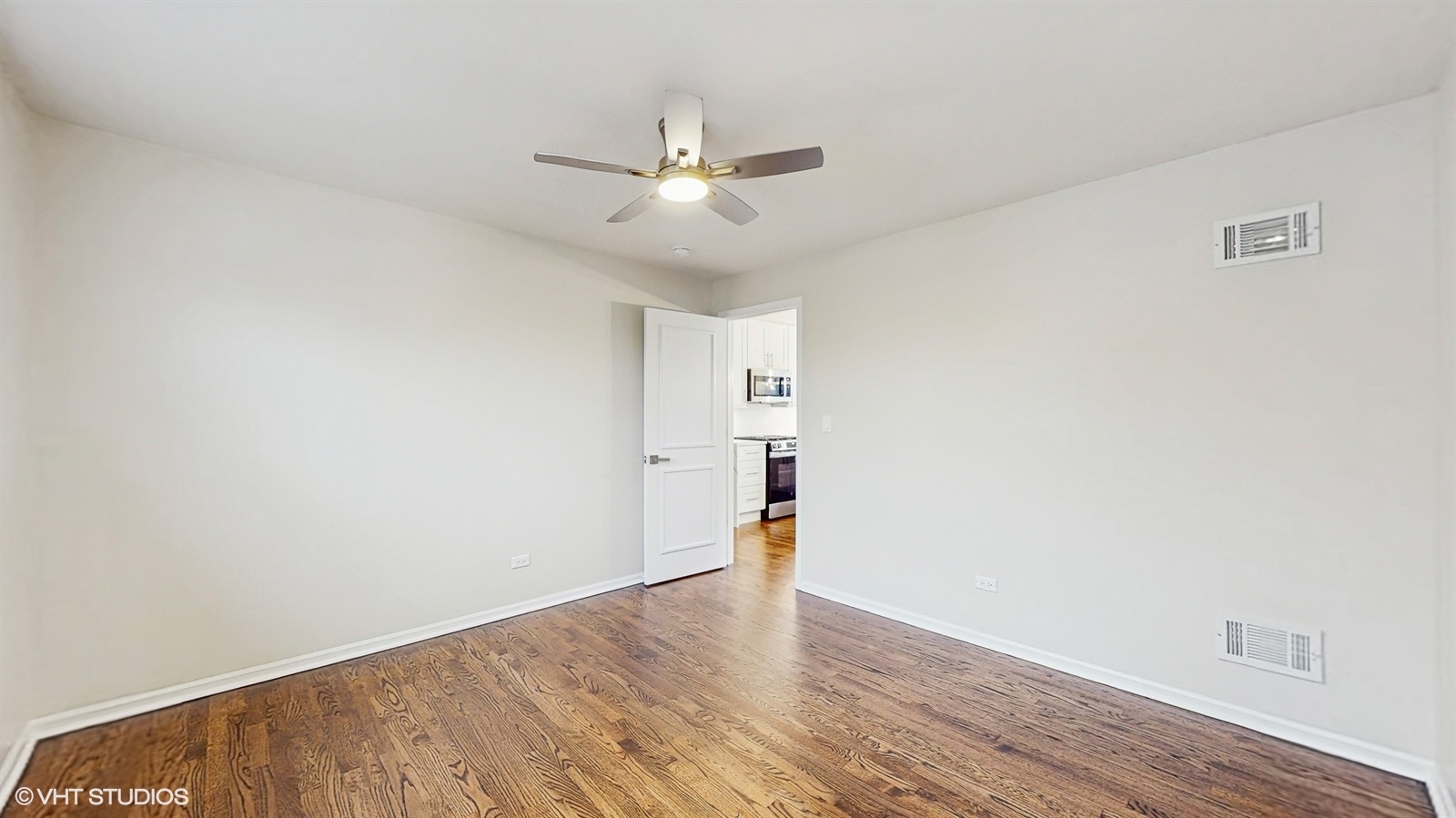 3524 N Natoma Avenue, Chicago, IL 60634