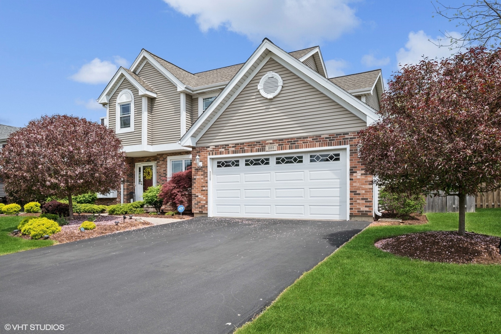 1099 Berkshire Lane, Barrington, IL 60010