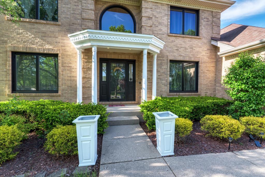 2210 Periwinkle Lane, Algonquin, IL 60102