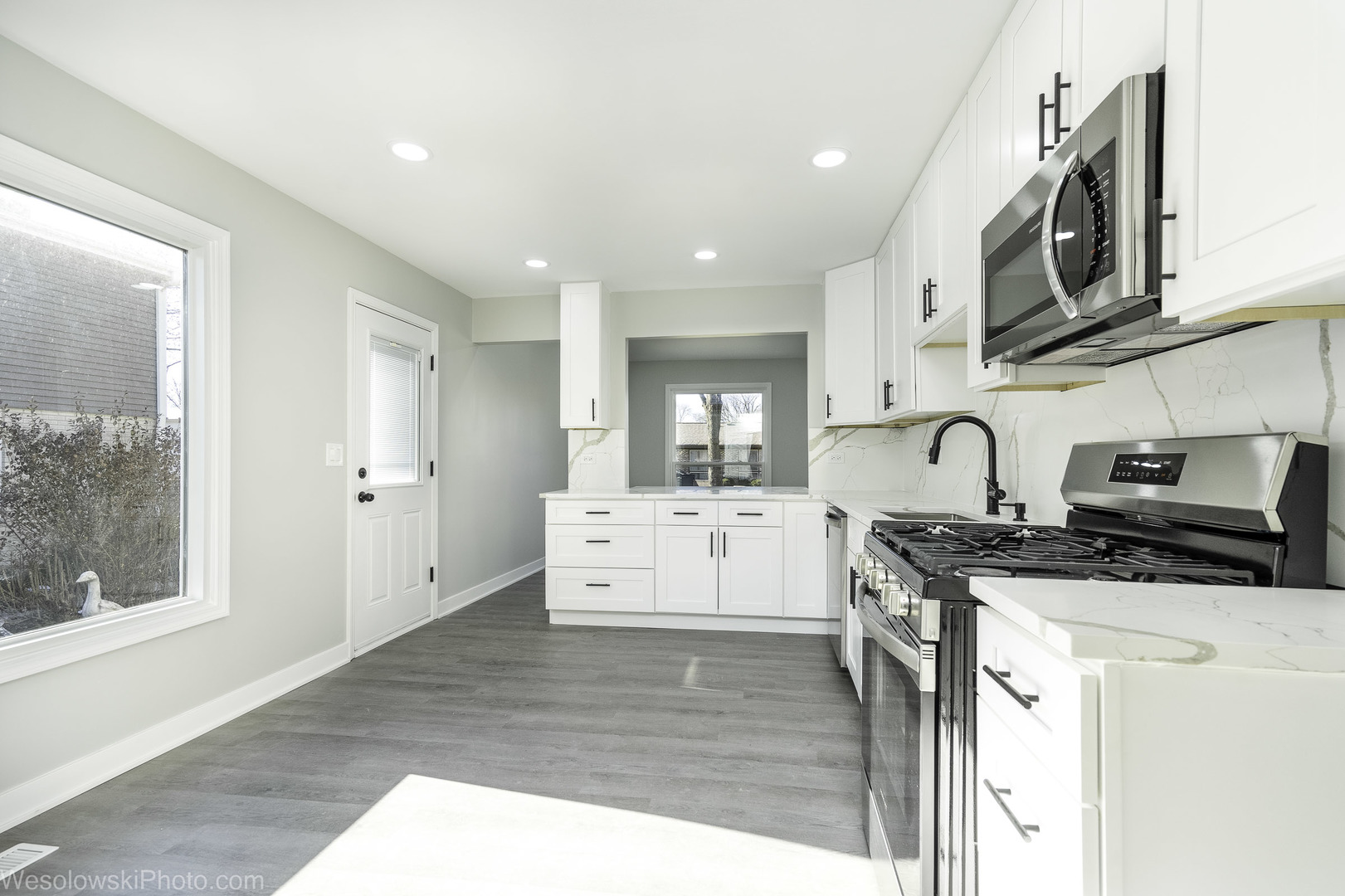 3036 N Stratford Road, Arlington Heights, IL 60004