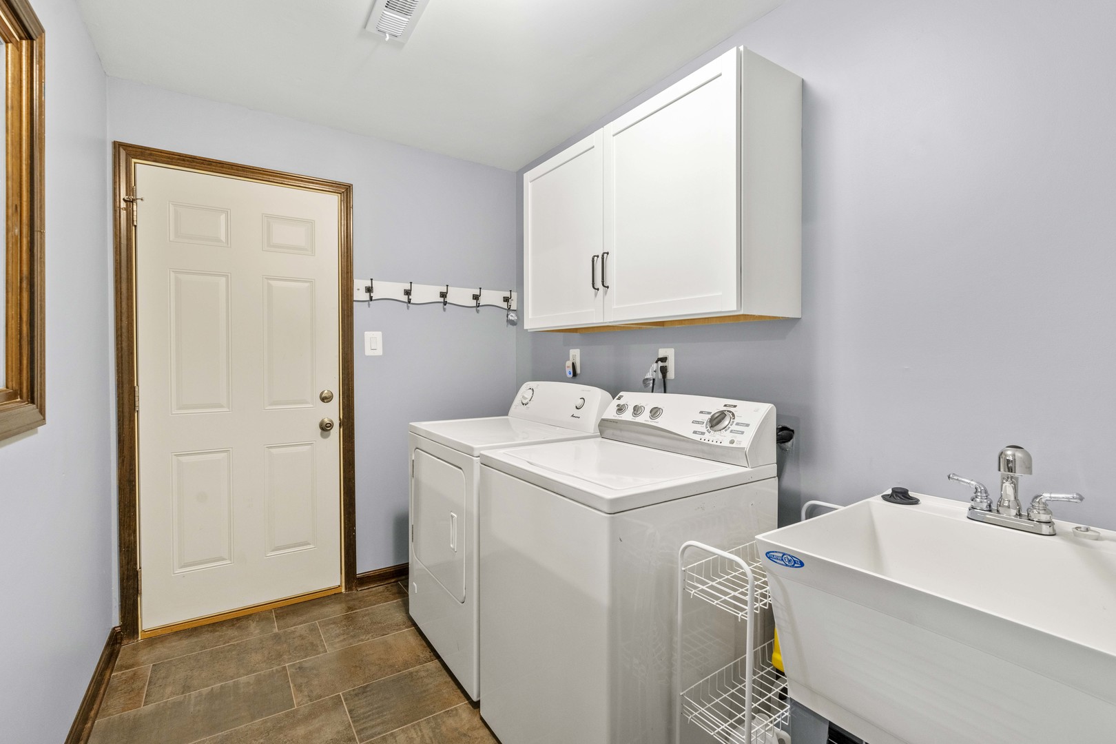 11 Park Manor Drive, Dyer, IN 46311
