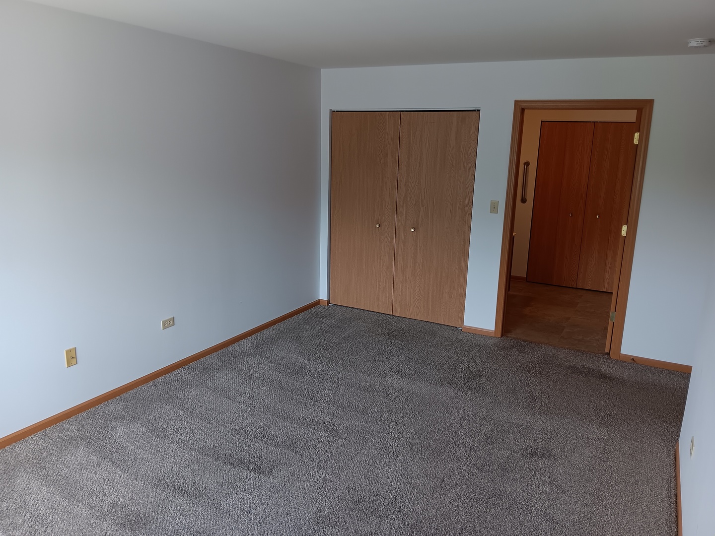 801 N Mclean Boulevard #260, Elgin, IL 60123